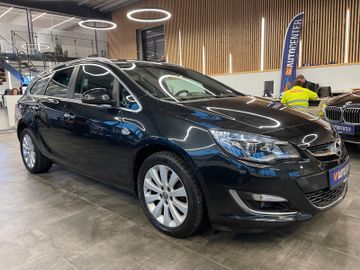 Opel Astra J Sports Tourer Innovation *Bi-XENON*NAVI*