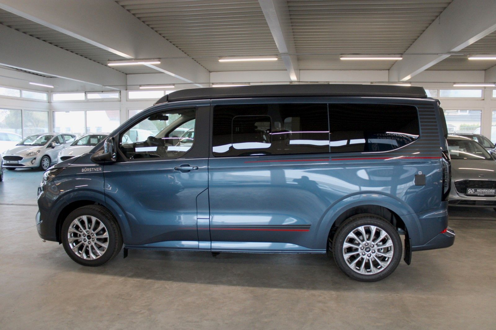 Fahrzeugabbildung Bürstner Ford COPA Attractive L1 Titanium MARKISE