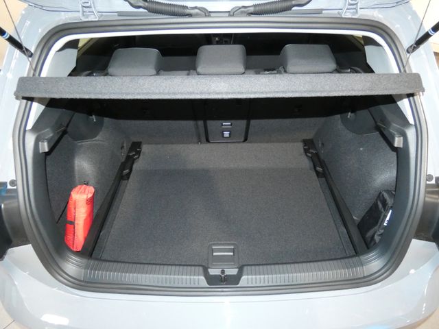 Golf 1.5 TSI LIFE NEUES MODELL LED ACC APP PDC