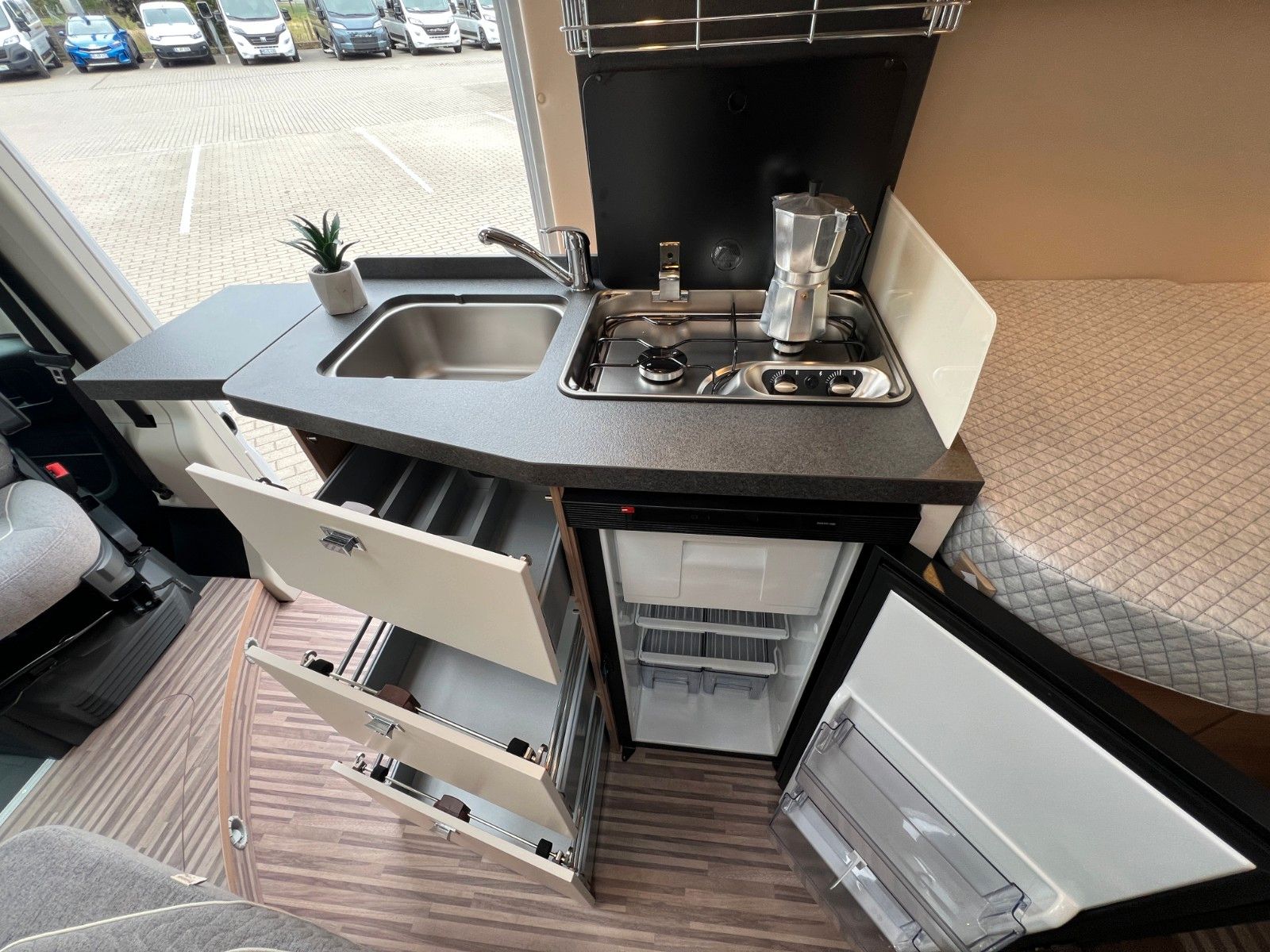 Fahrzeugabbildung Malibu Van compact 600 LE