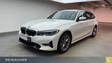 BMW 318i A Tou Sport-Line,AHK,DAProf,Autom,HUD,LHZ - BMW 318: Kombi, Auto 318d