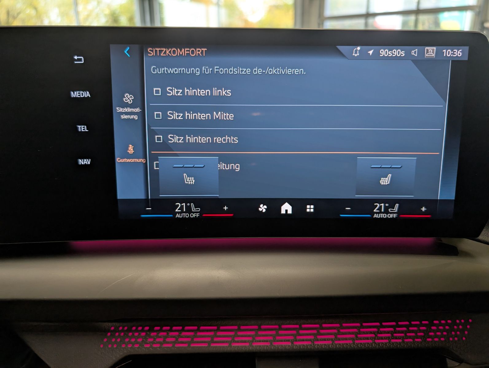 Fahrzeugabbildung BMW 118 d M-Sport Premium Shadow Cam Pano Alcan 18"