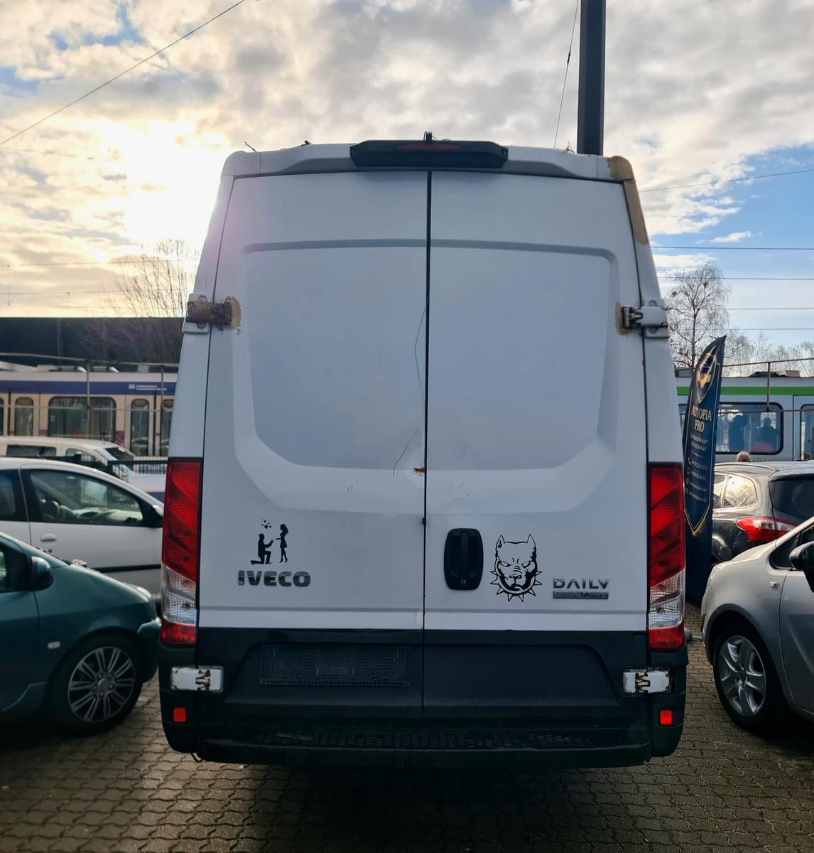 Iveco Daily Neue MOTOR TUV Neu IS35SC2AA MaxiRS 4100mm