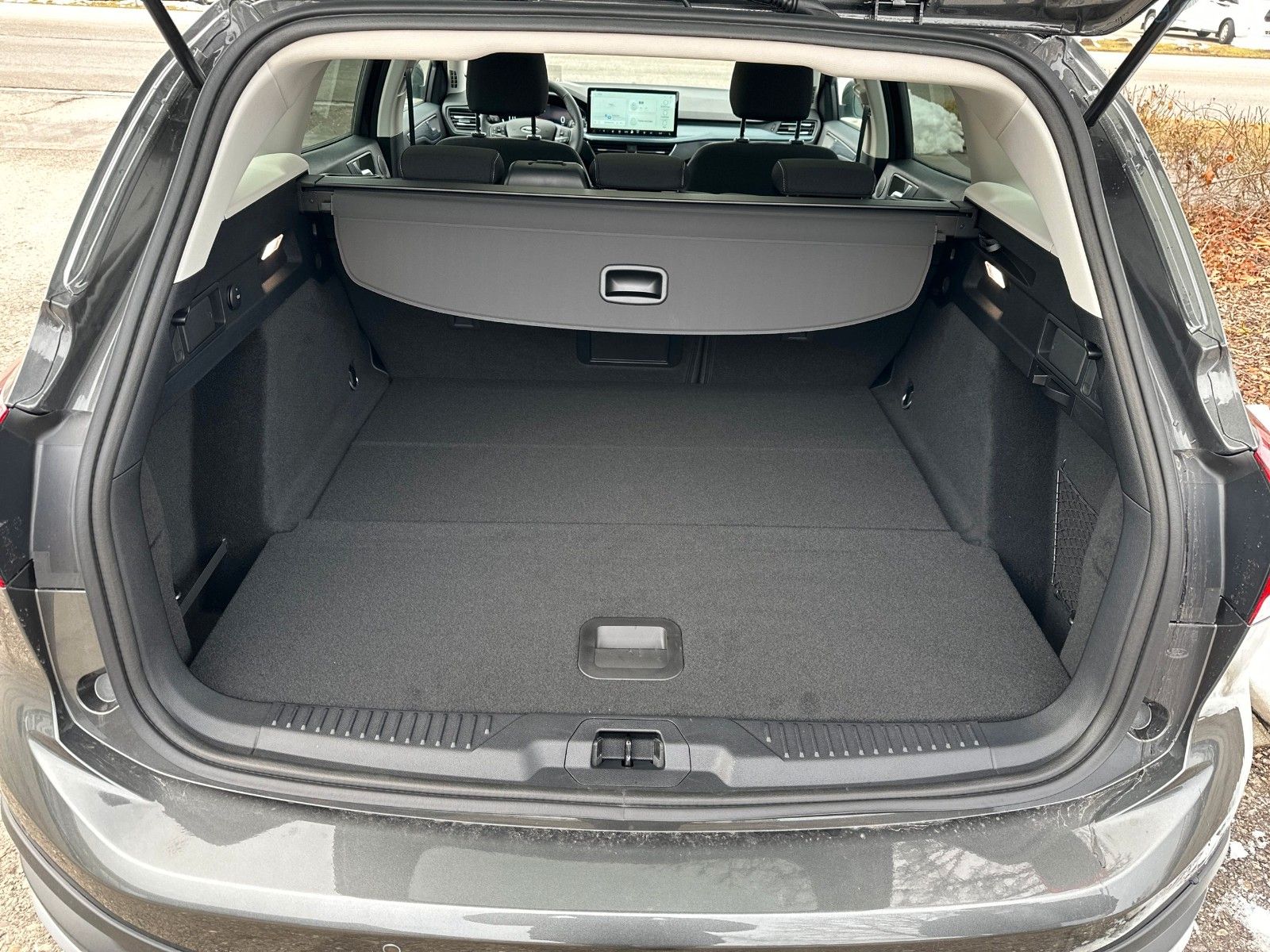 Fahrzeugabbildung Ford Focus Turnier Active X, FAHRASSISTENZPAKET