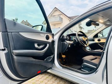 Mercedes E 220 - 9