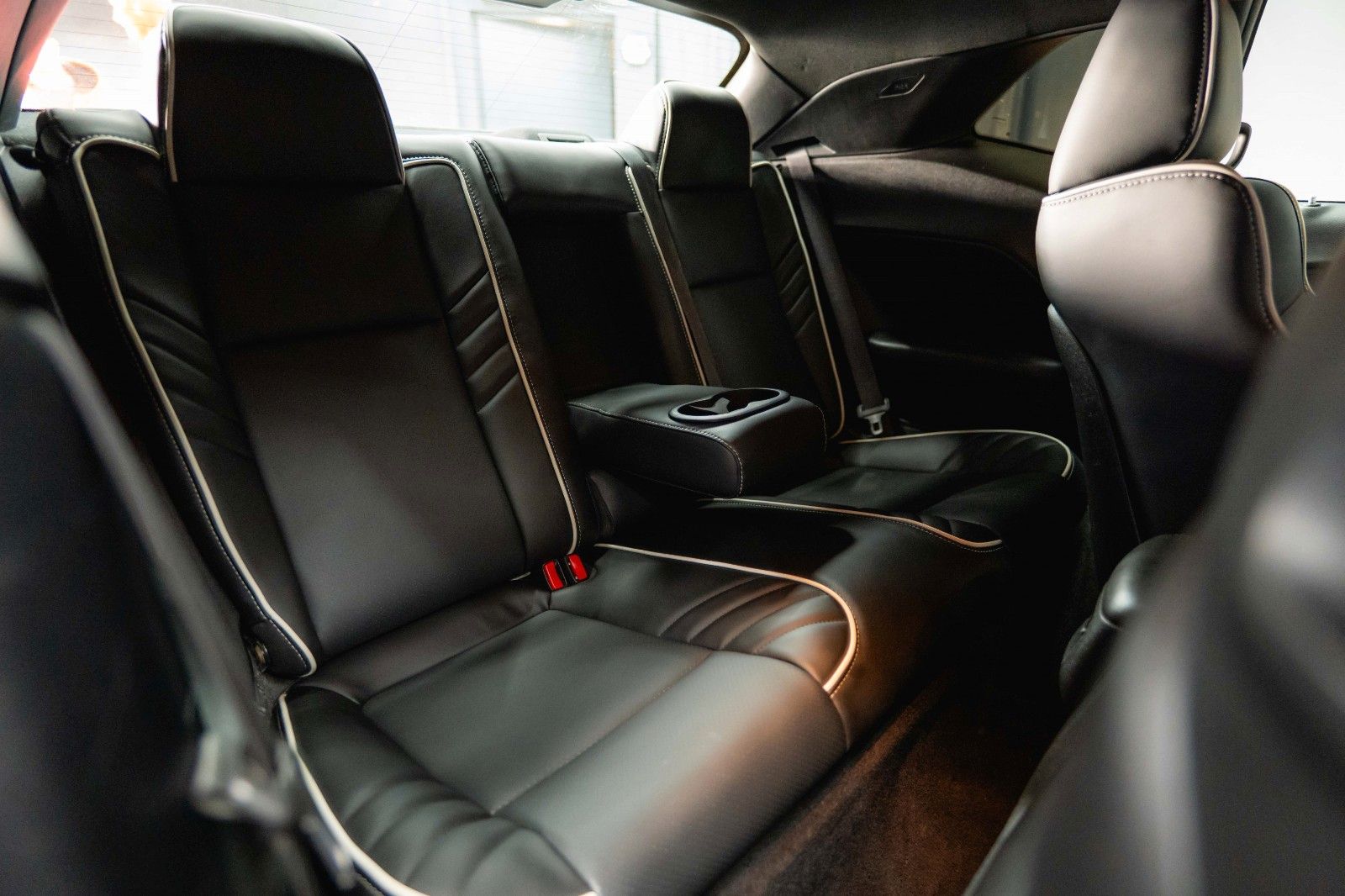 Fahrzeugabbildung Dodge Challenger 6.4 V8 SRT 392 R/T SCAT PACK WIDEBODY