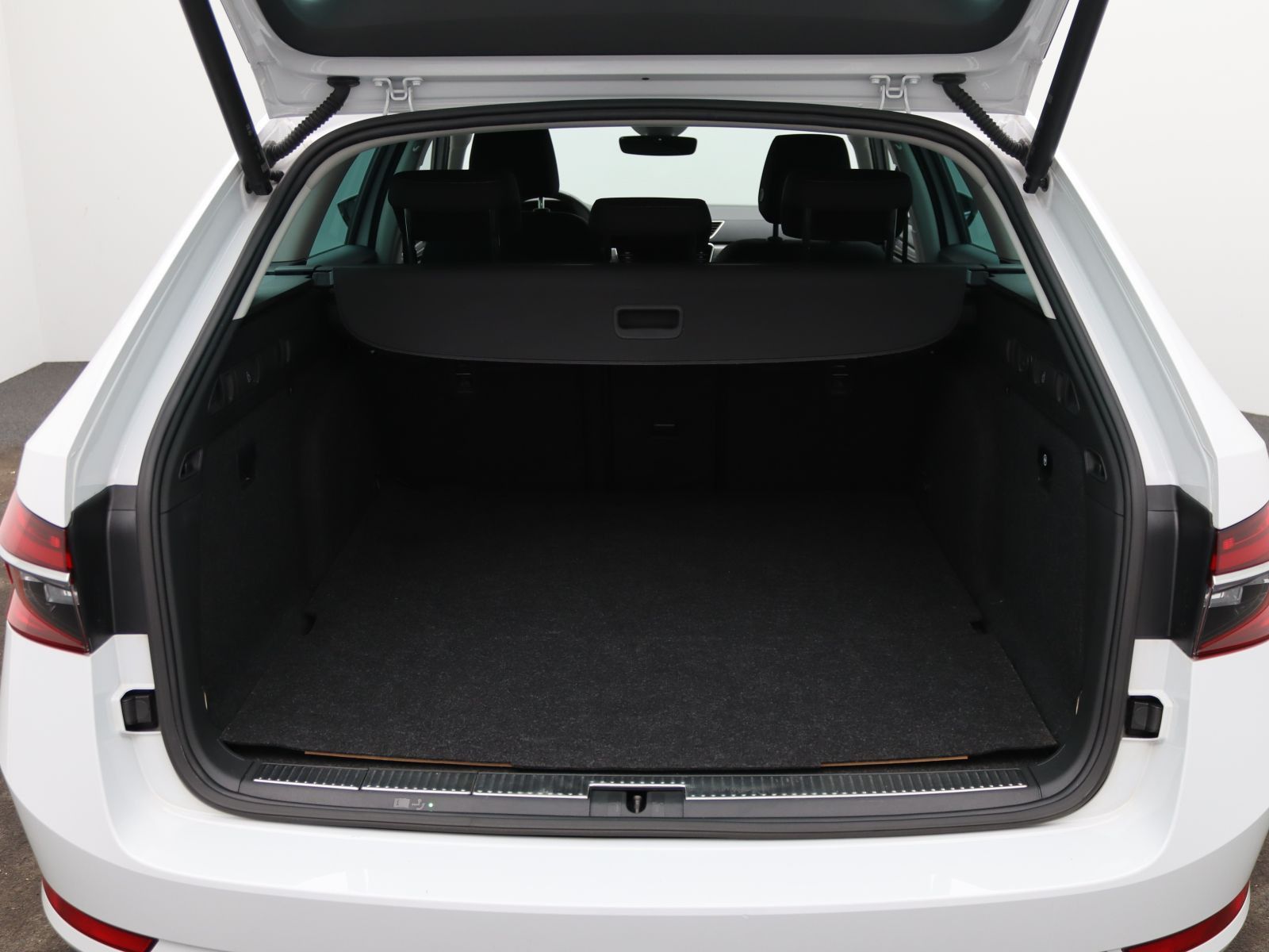 Skoda Superb - Bild 13