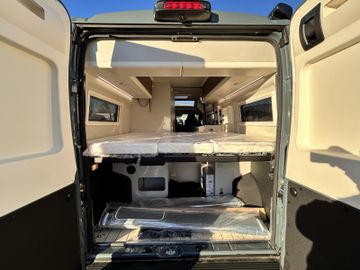 Westfalia Columbus 600 E 180 PS 8G SAT Solar LED Premium