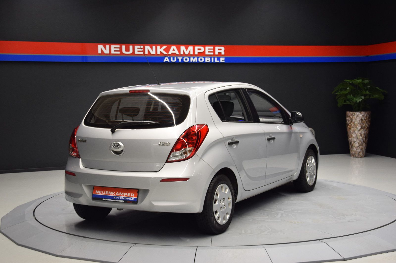 Fahrzeugabbildung Hyundai i20 Edition-Paket Silver Klima 4-Tür el.Fenster