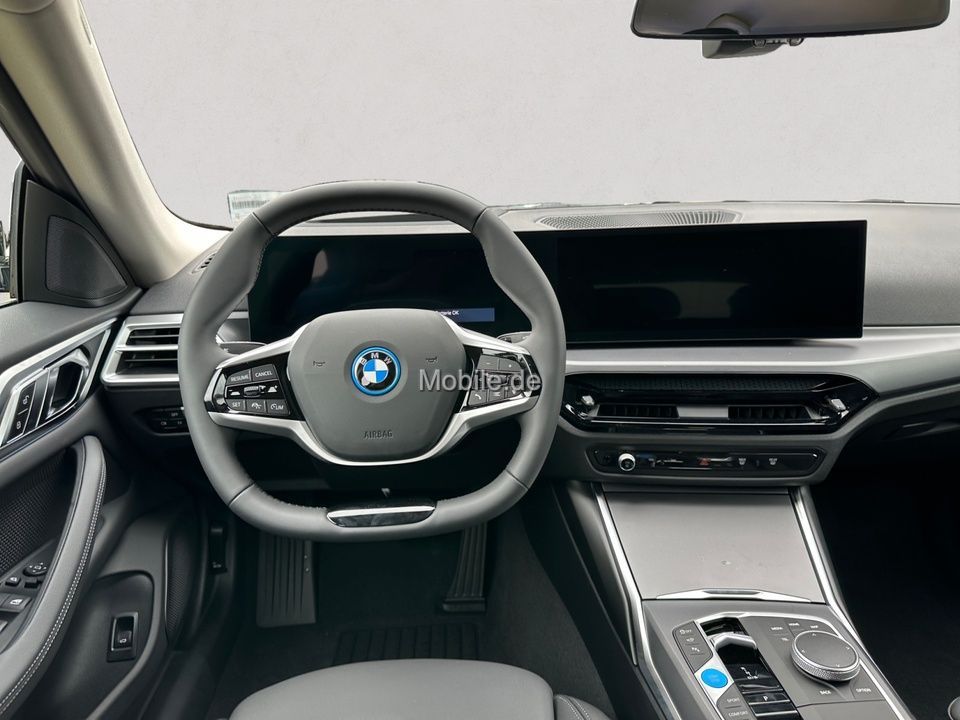 BMW i4 - Bild 10