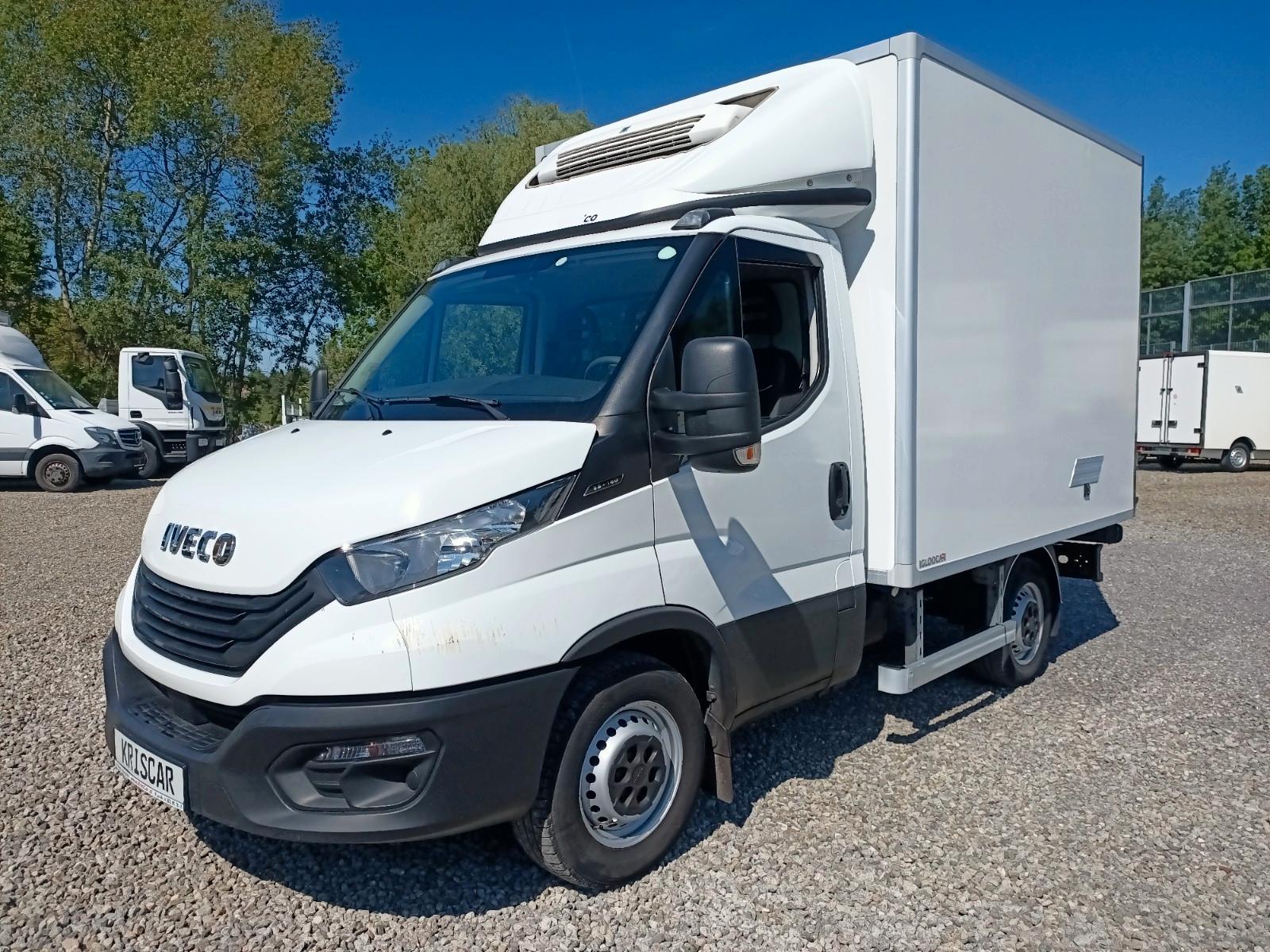Iveco 35S16 Refrigerated Truck FRC 3 Person