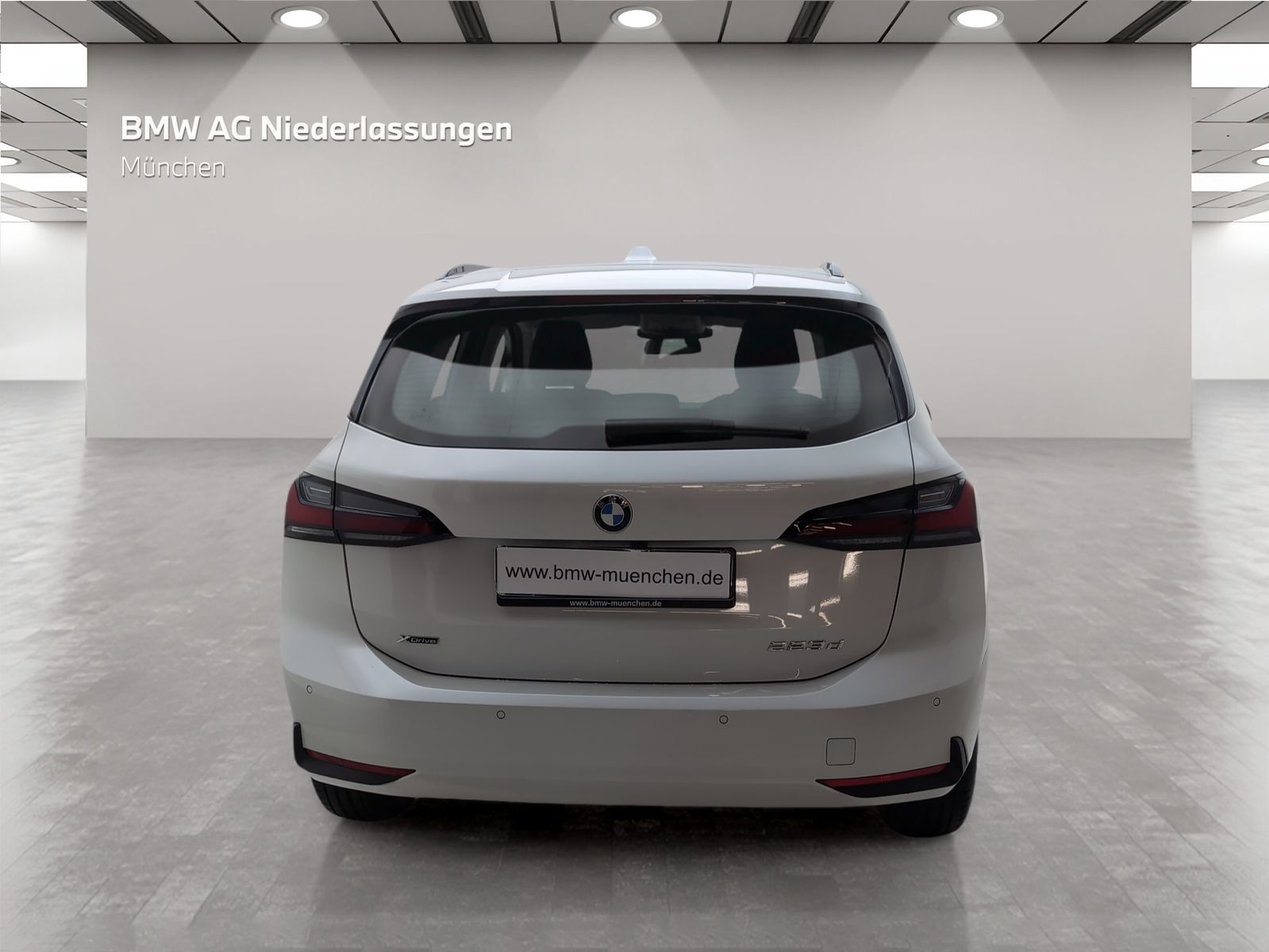 BMW 223 Active Tourer - Bild 8