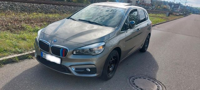 BMW 220i Active Tourer Tüv Neu