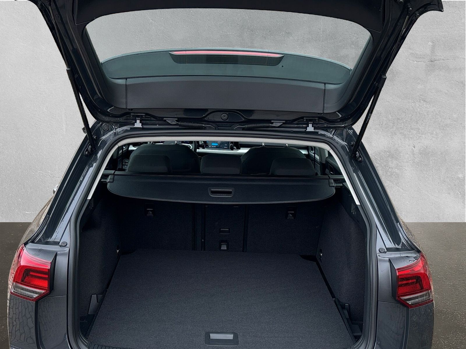 Fahrzeugabbildung Volkswagen Golf Variant Life 2.0 TDI App-Connect LED