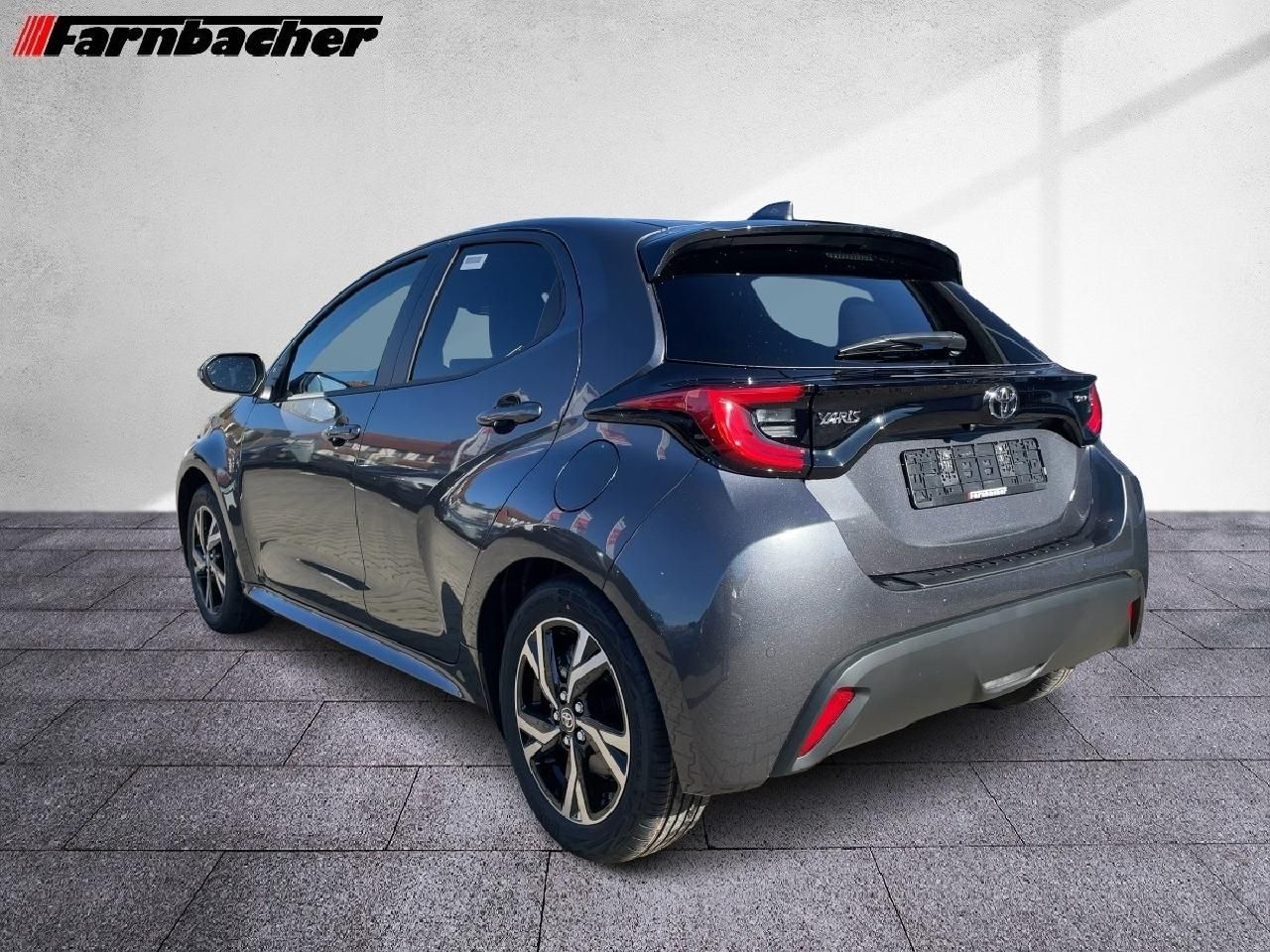 Fahrzeugabbildung Toyota Yaris Hybrid 116PS Team D + Safety + Comfort