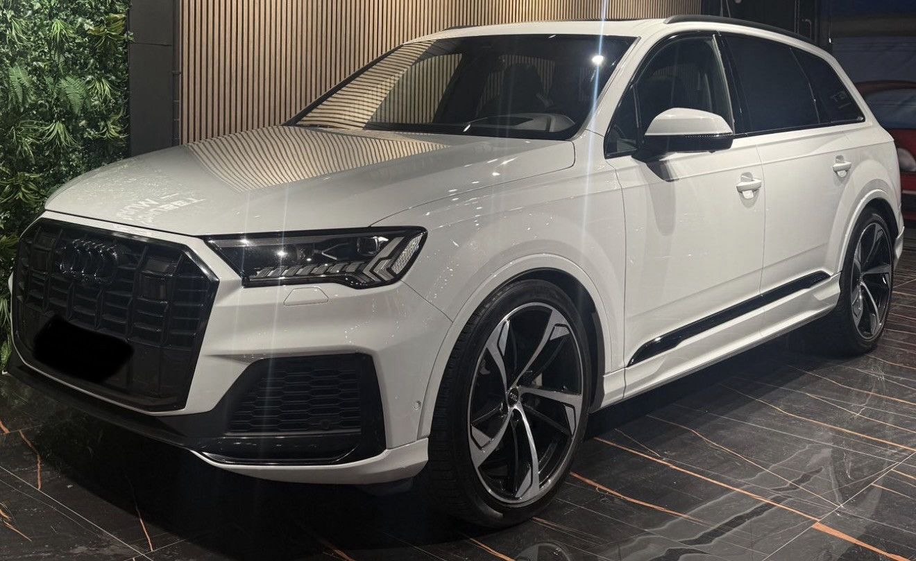 Audi Q7 