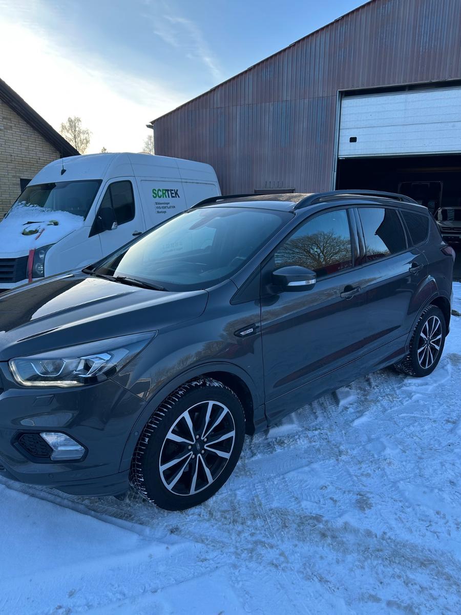 Ford Kuga 2.0 TDCi 4x2 88kW ST-Line