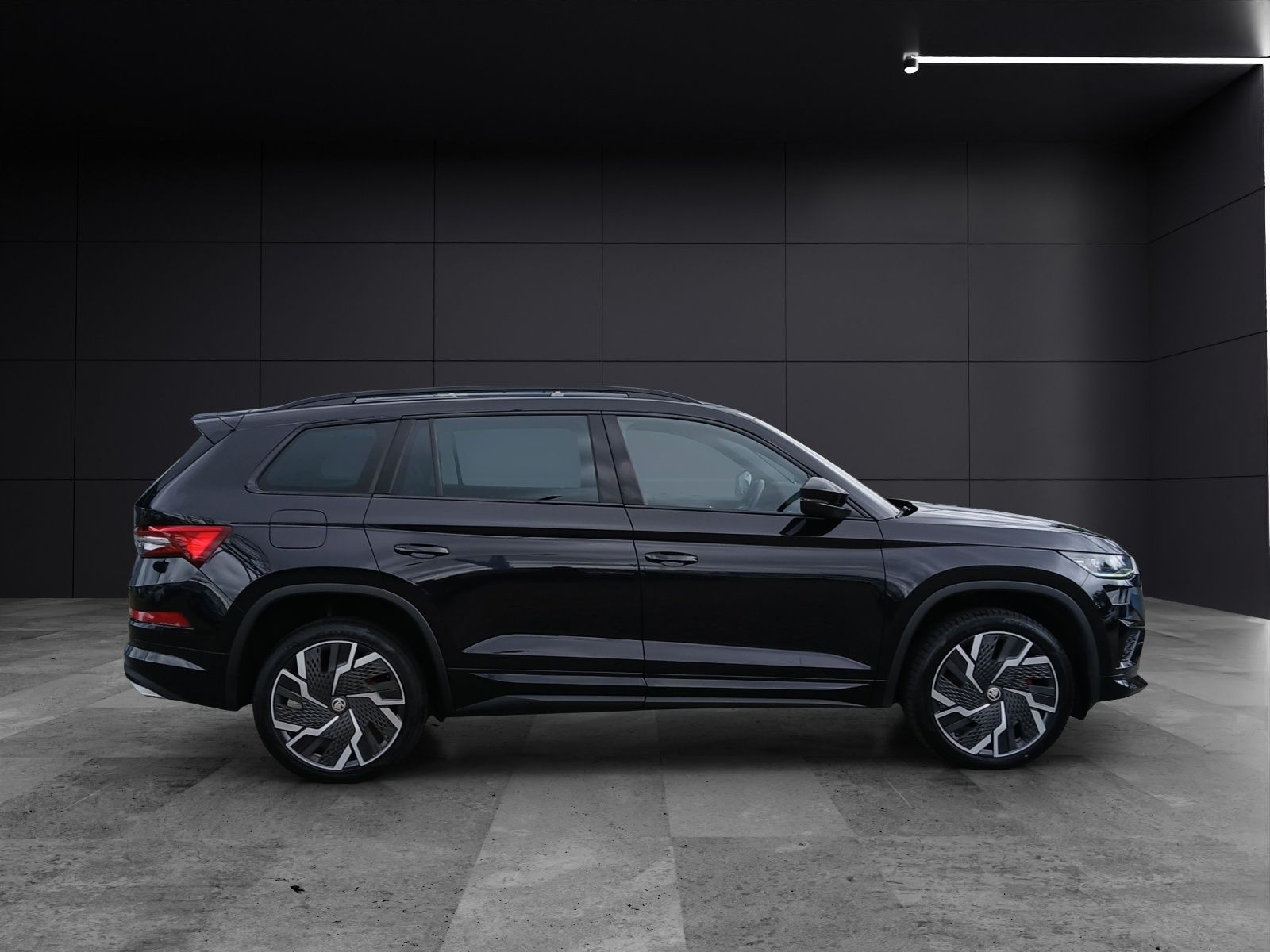Fahrzeugabbildung SKODA Kodiaq RS 4x4 Matrix Navi AID GRA RFK SHZ 20"