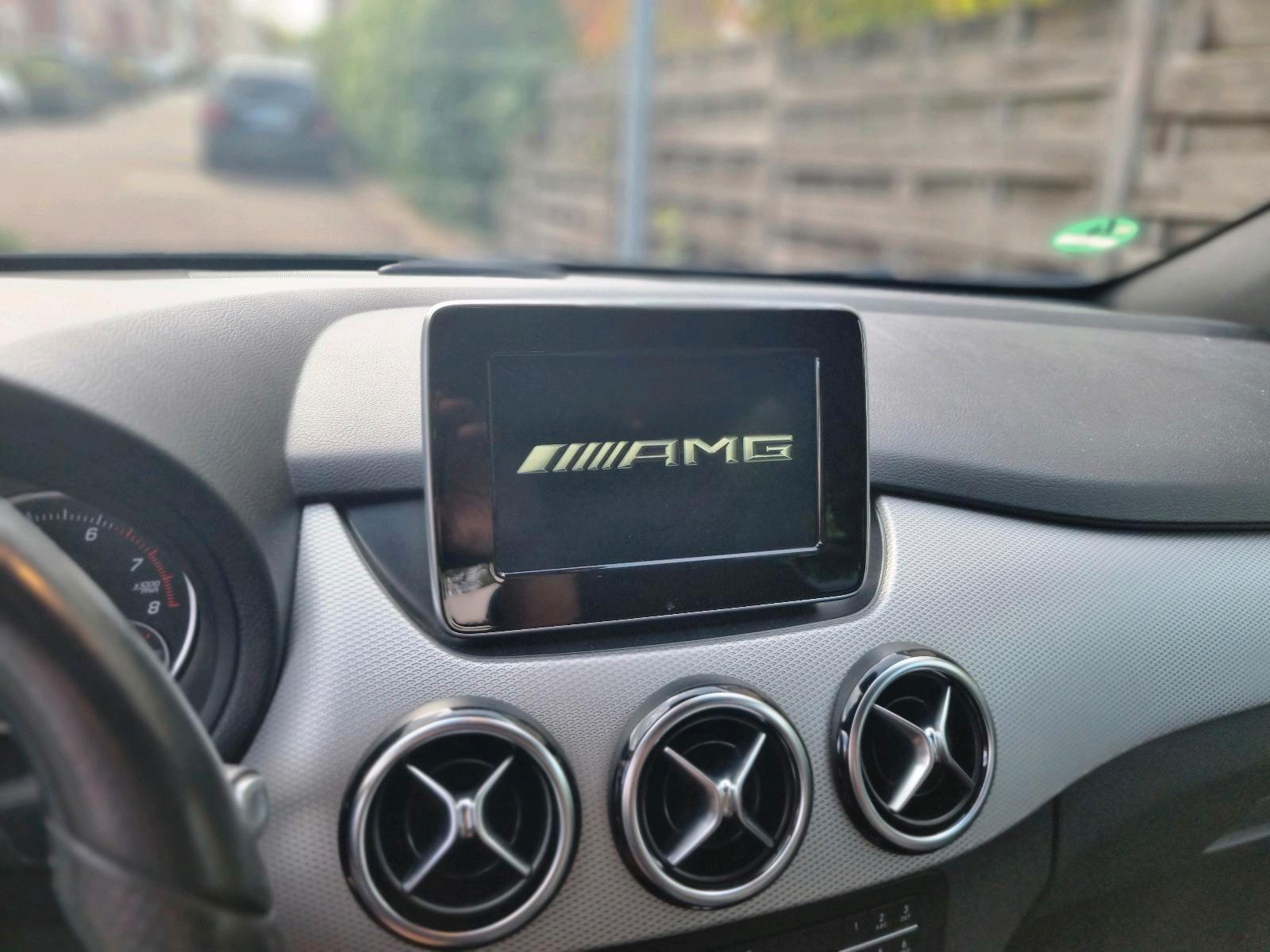 Mercedes-Benz B 200