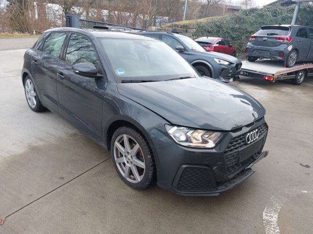 Audi A1 Sportback 25 TFSI basis/ Automatik