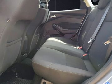 Ford Focus - 10