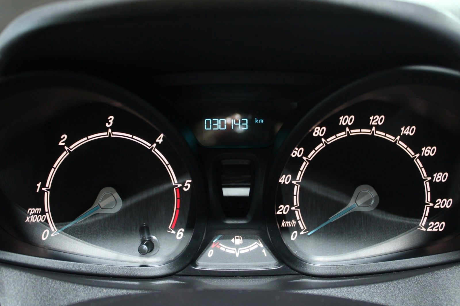 Fahrzeugabbildung Ford Transit Courier TDCI TREND KLIMA AHK WinterPaket