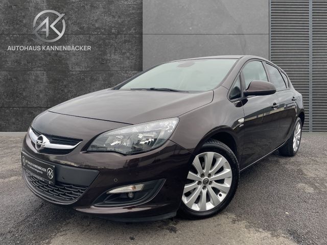 Opel Astra J Lim. Active