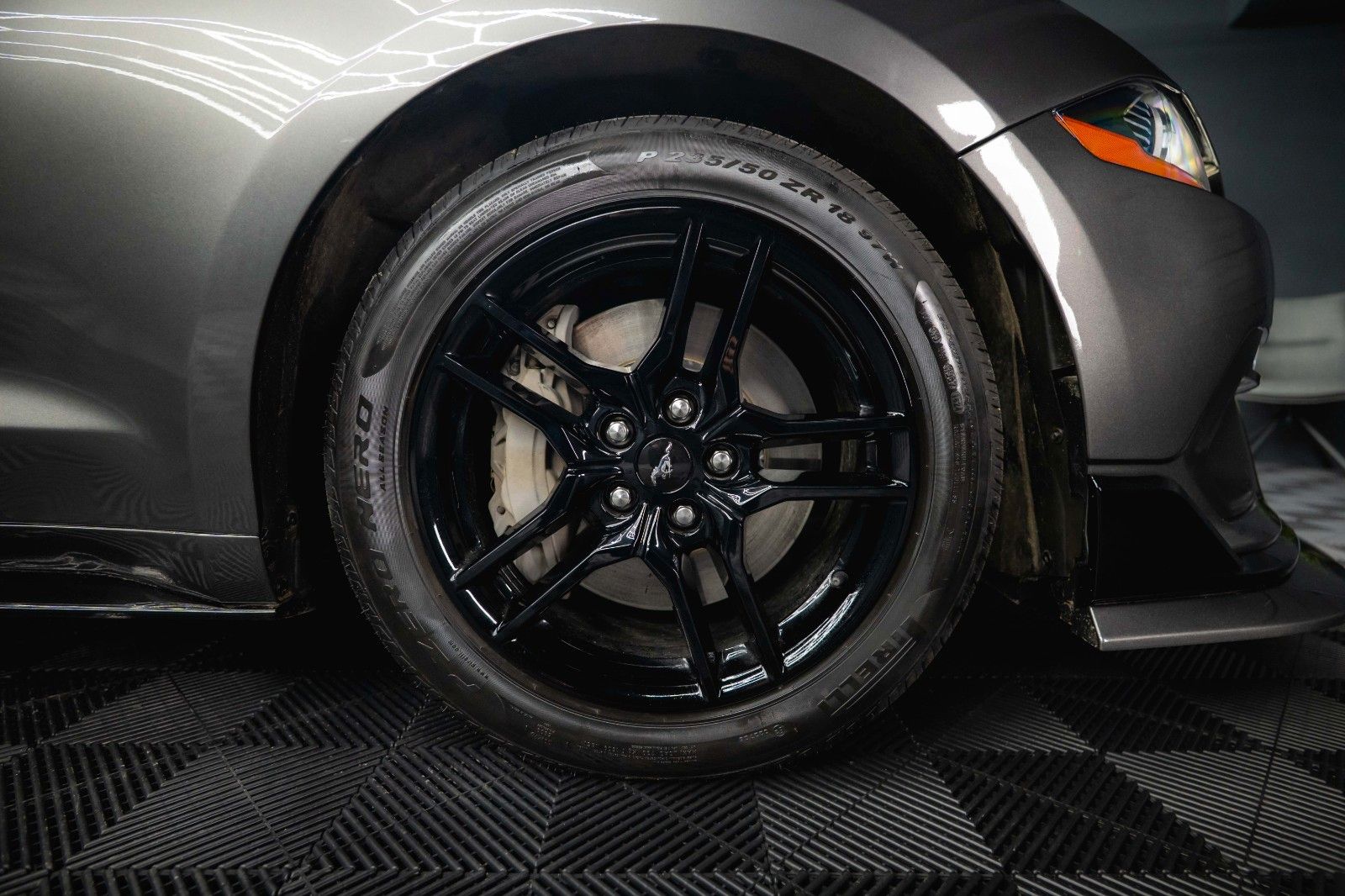 Fahrzeugabbildung Ford Mustang Shelby GT 500 5.0 V8 PREMIUM Performance