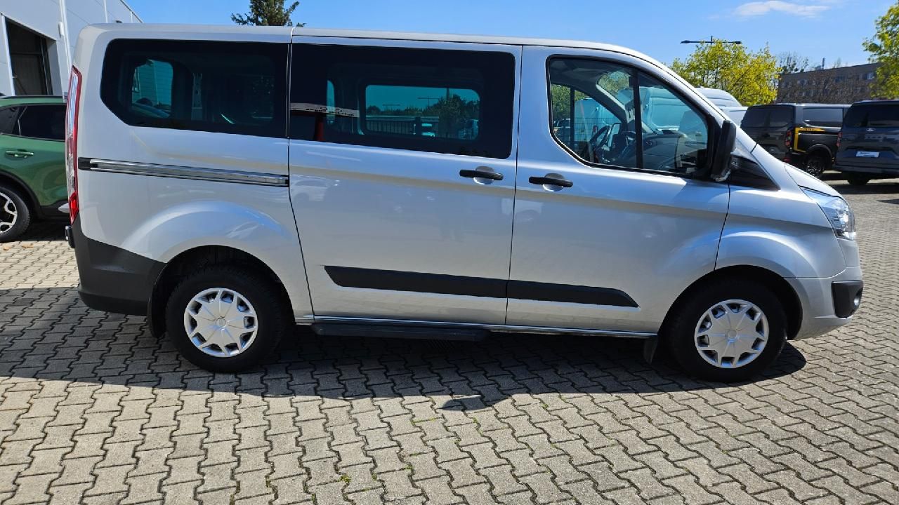 Fahrzeugabbildung Ford Transit/Tourneo Custom Kombi 310 L1 Trend