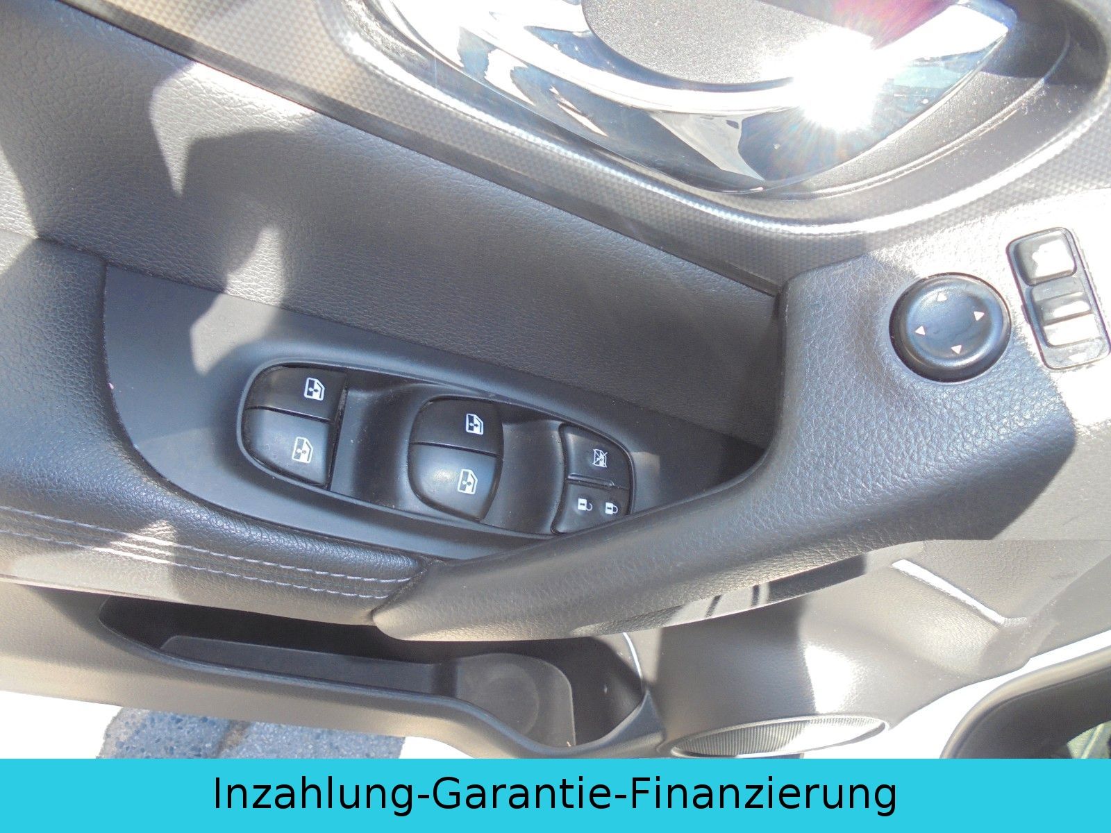 Fahrzeugabbildung Nissan Qashqai N-Connecta 4x4/Panorama/Kamera/Navi /SHZ