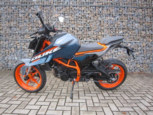 KTM 390 Duke auch in orange