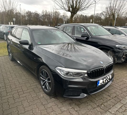 BMW 540 d xDrive M Sport Touring Head-Up Keyless Pan