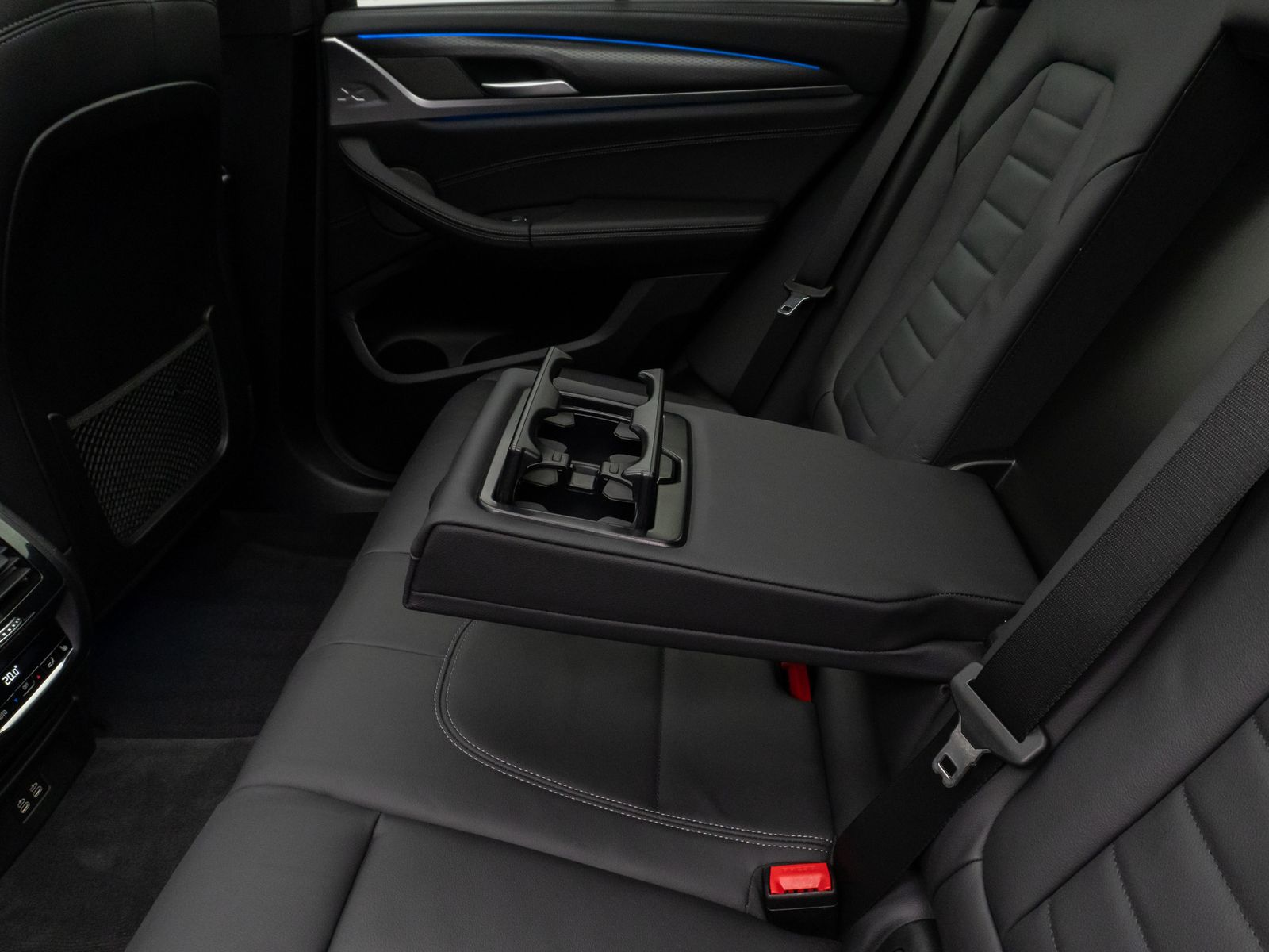 Fahrzeugabbildung BMW X3 xD30e M Sport Panorama Laser 360° HUD DAB H/K