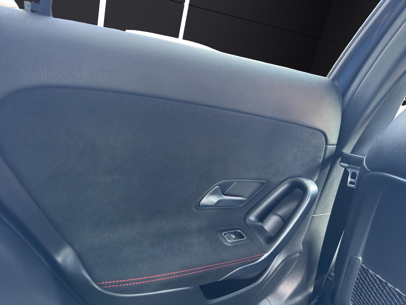 Mercedes-Benz A 200 AMG Line LED*Navi*Keyless*Cam