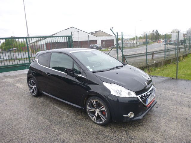 Peugeot 208 1.6  GTI  TURBO 200