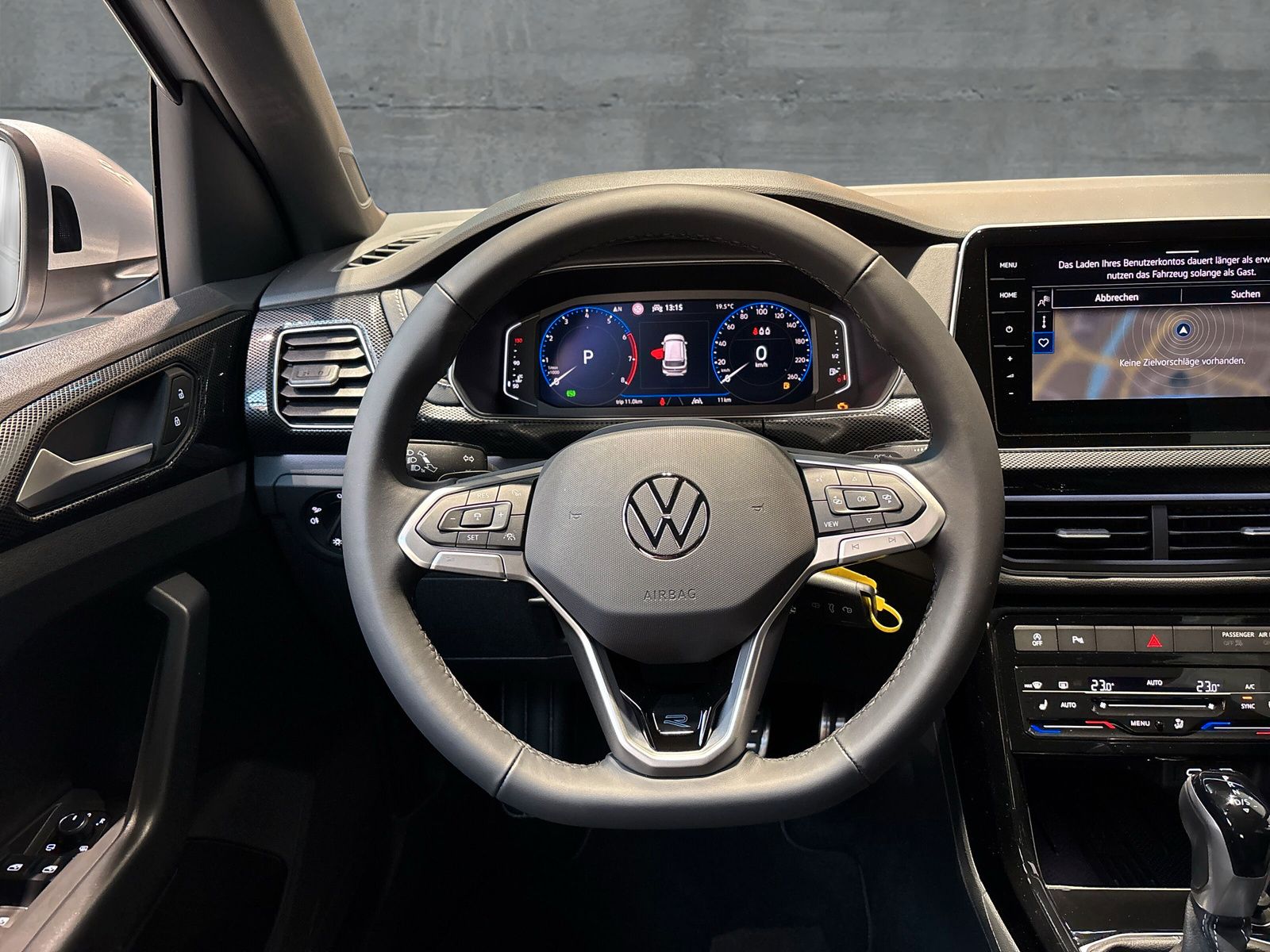 Fahrzeugabbildung Volkswagen T-Cross 1.0 TSI R-Line AHK Kamera Navi AppConnec