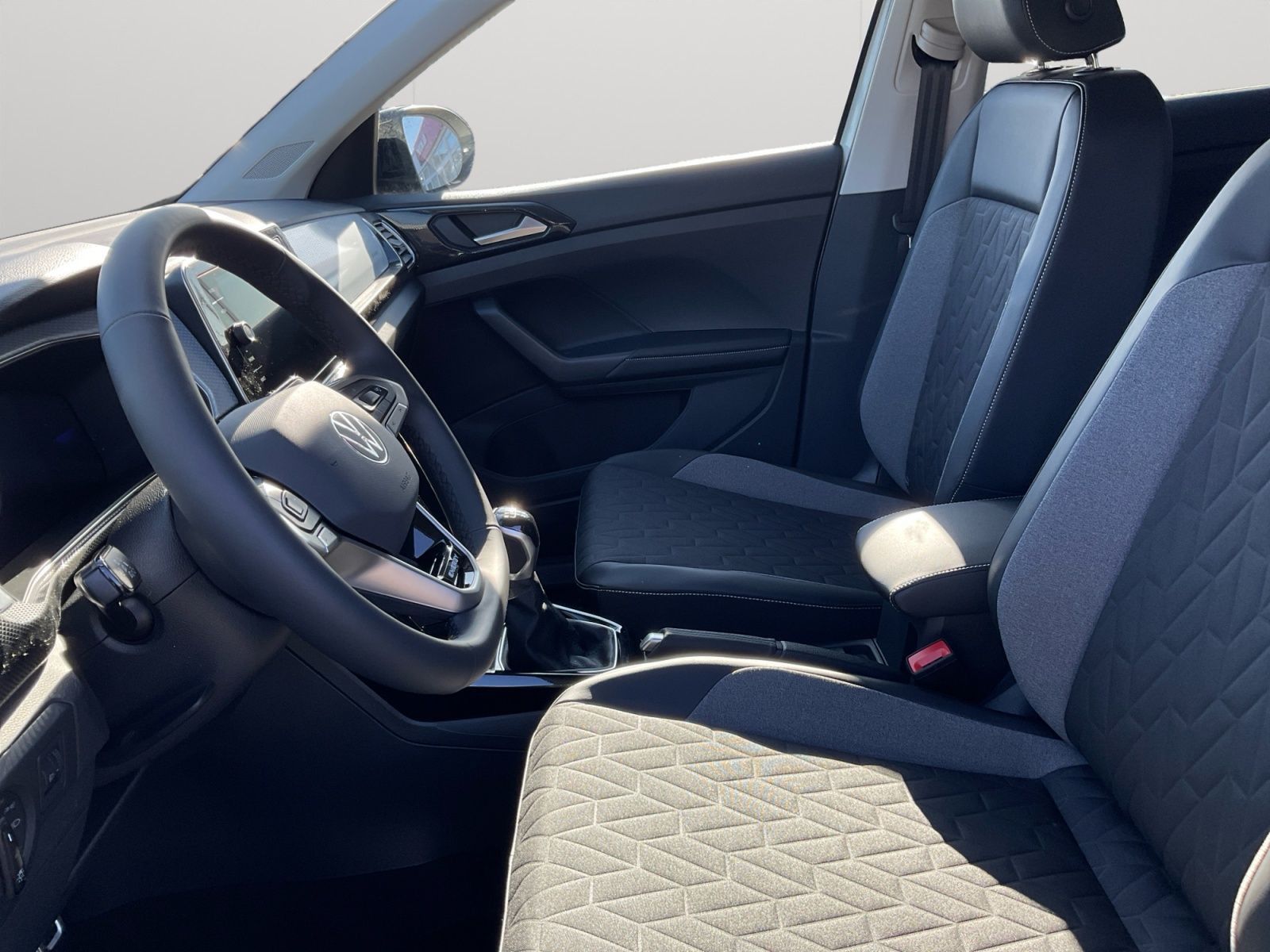 Volkswagen T-Cross - Bild 10