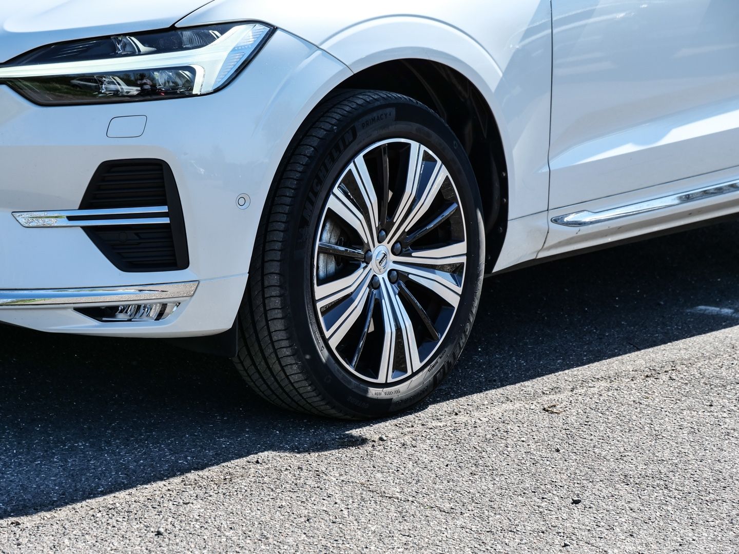 Volvo XC60 Ultimate Bright AWD B4 Diesel EU6d HUD Stan imagem 3