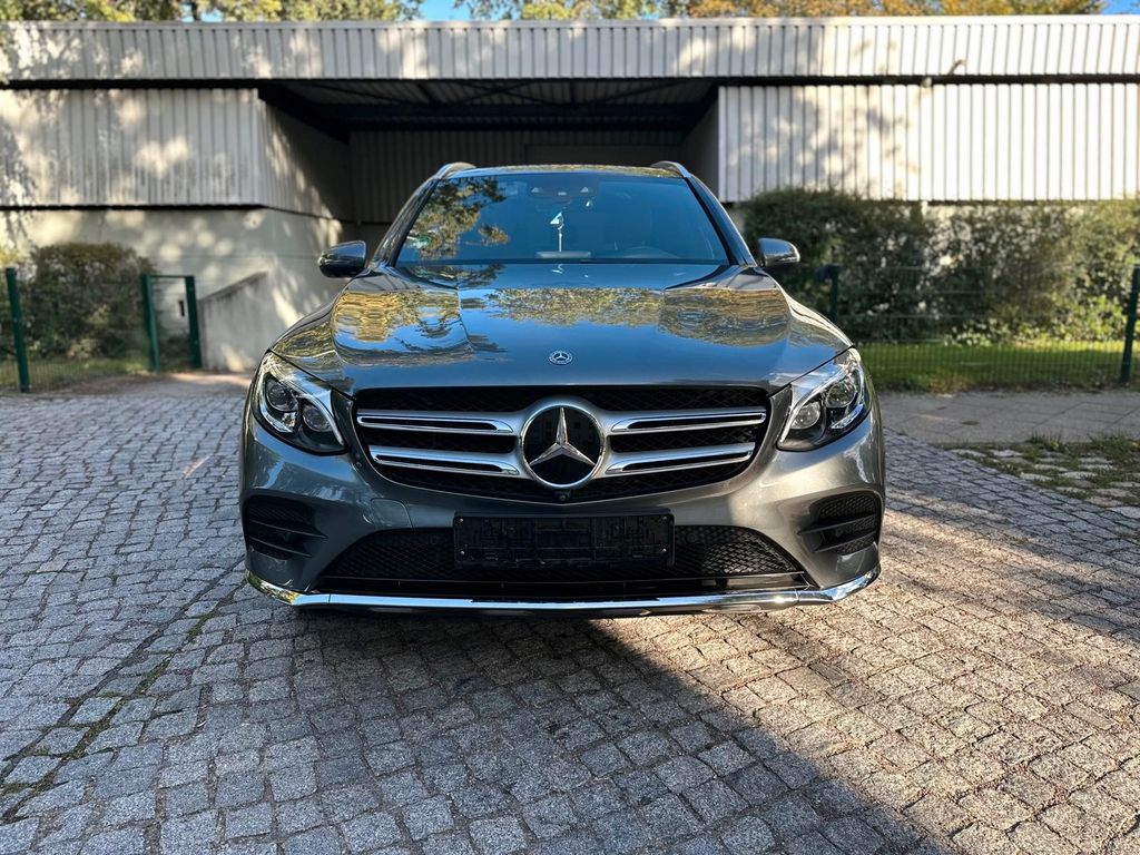 Image of Mercedes-Benz GLC 300