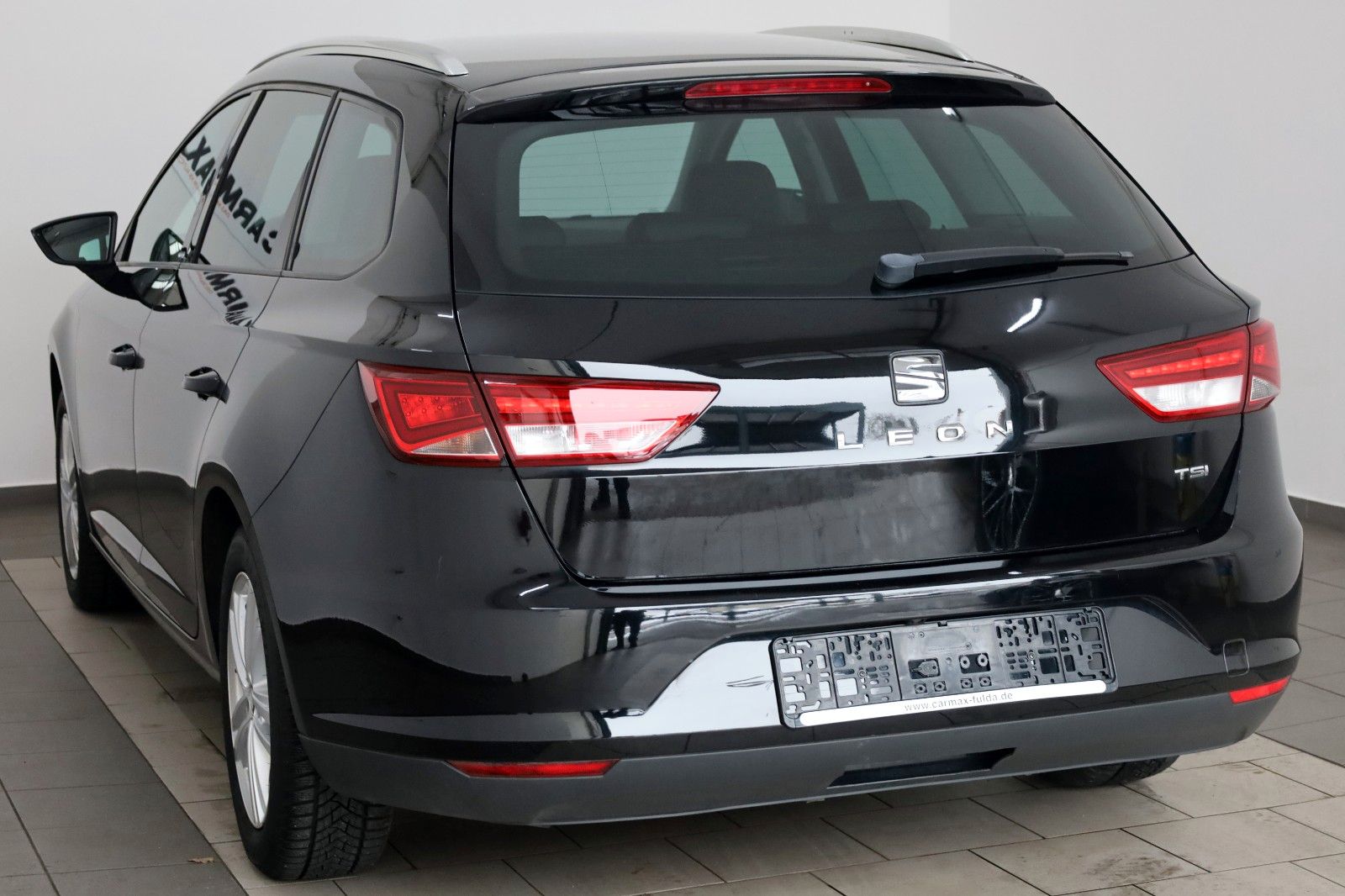 Fahrzeugabbildung SEAT Leon ST Connect, T.Leder, Navi, ACC,LED,AHK,+WR!