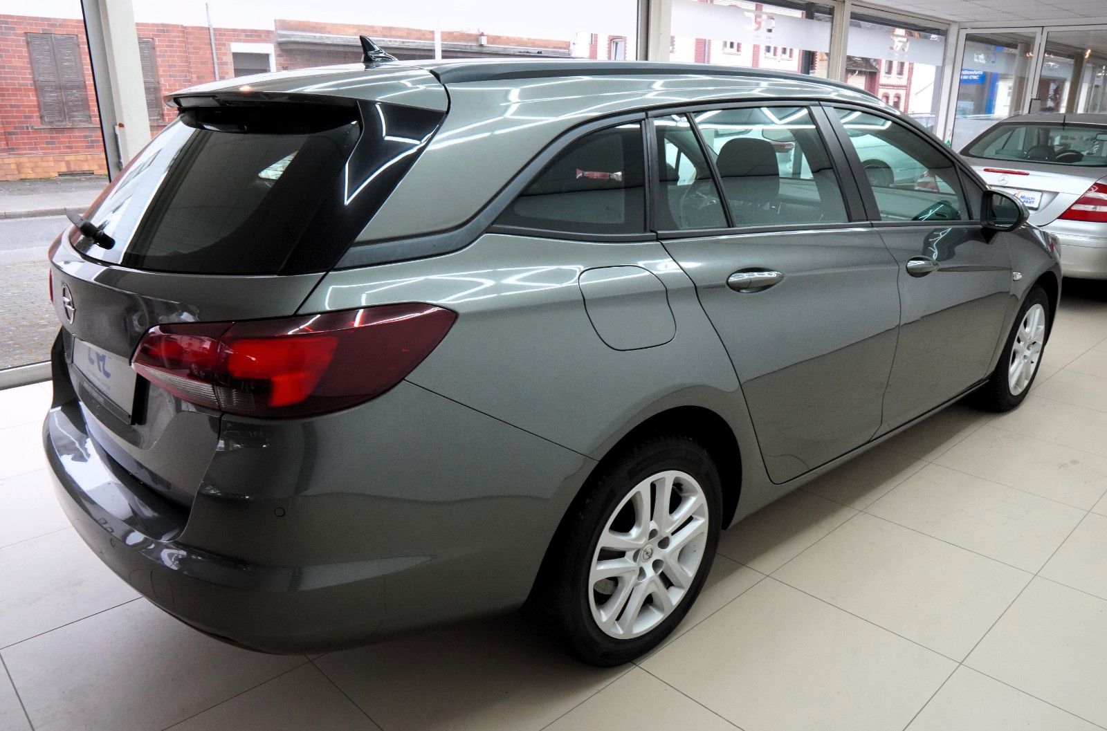 Fahrzeugabbildung Opel Astra K Sports Tourer Edition *Autom*Navi*