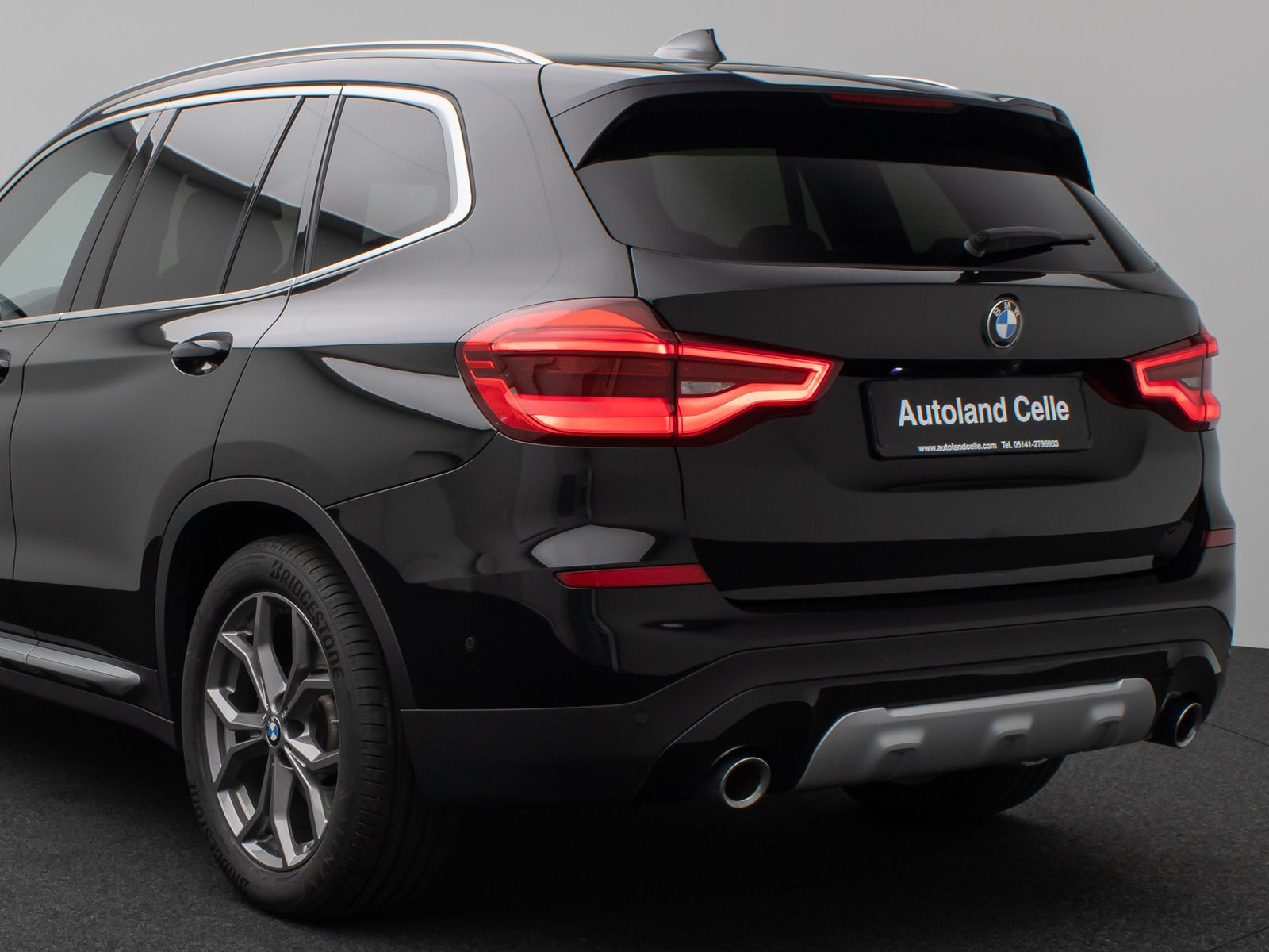 Fahrzeugabbildung BMW X3 xD20d xLine Panorama 360°DAB HiFi AHK Komfort