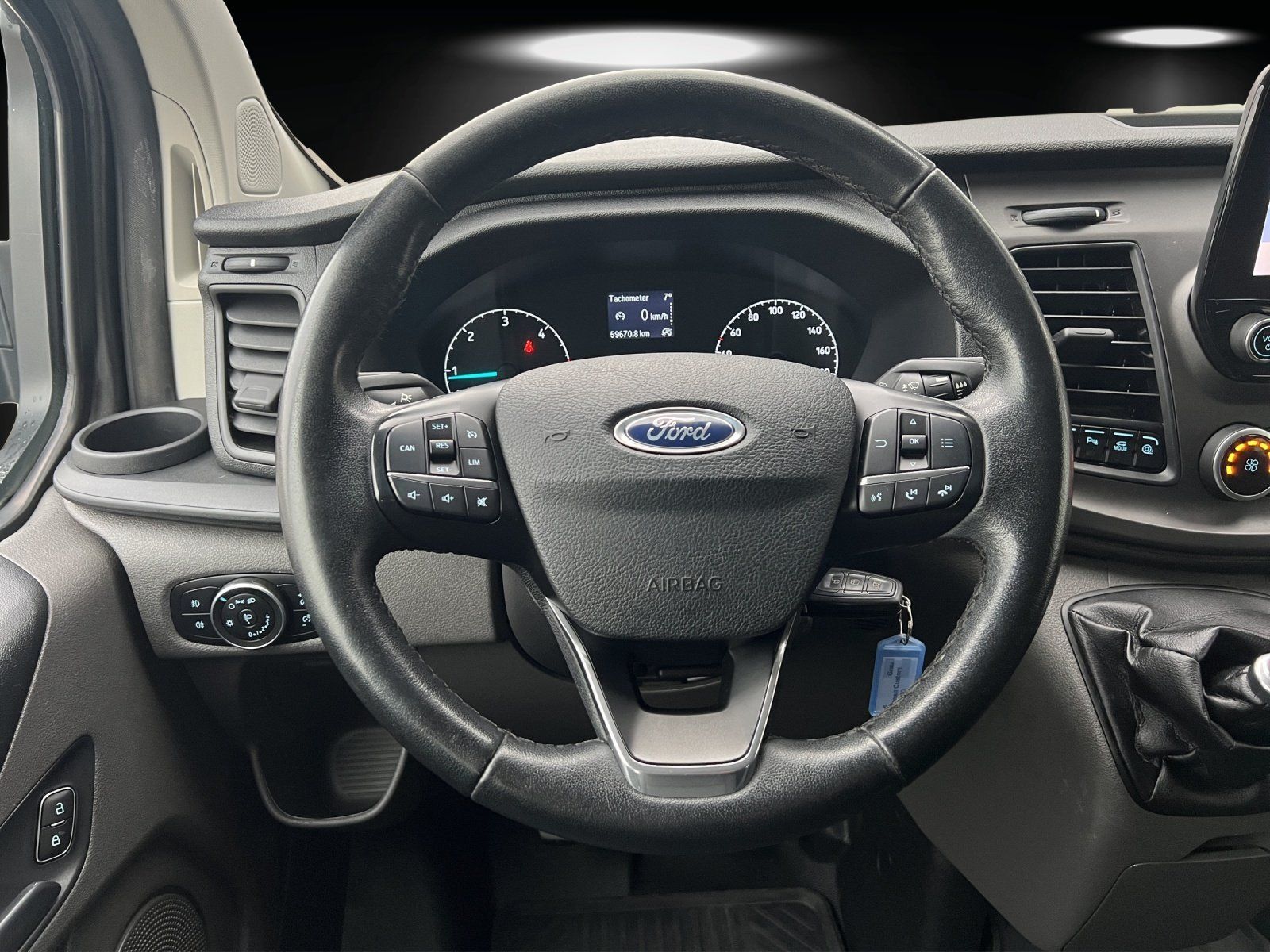 Fahrzeugabbildung Ford Transit Custom 2.0 TDCi 340 L2 Trend FWD