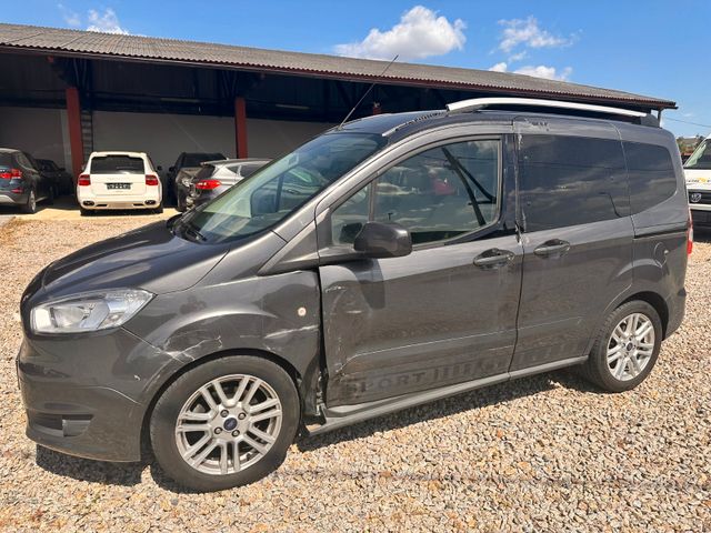 Ford Tourneo Courier 1.0 EcoBoost 74kW Titanium