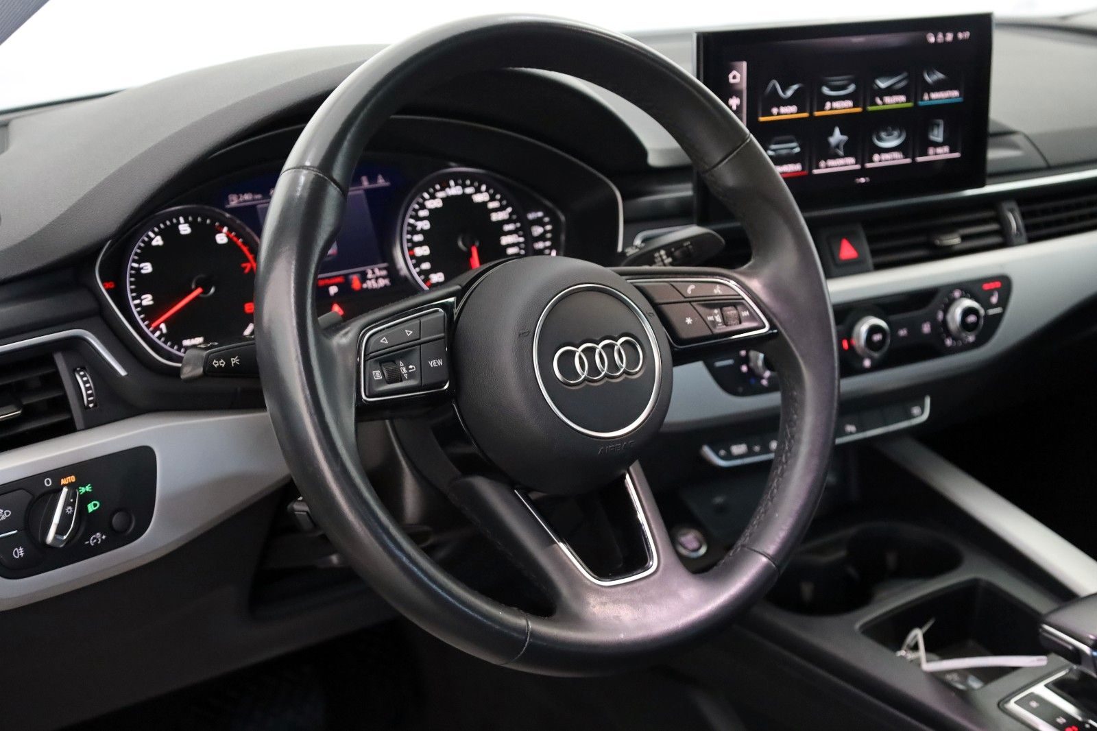 Fahrzeugabbildung Audi A5 Sportback 40 TFSI S line, Leder, Kamera, AHK