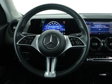 Mercedes GLB 180 - 11
