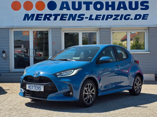 Toyota Yaris Team D LED NAVI KAM DAB SPUR TEL BT
