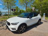 Volvo XC40 D4 AWD R Design Geartronic R Design - Volvo XC40 in Hamburg