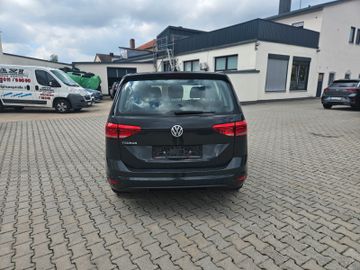 Volkswagen Touran - 5