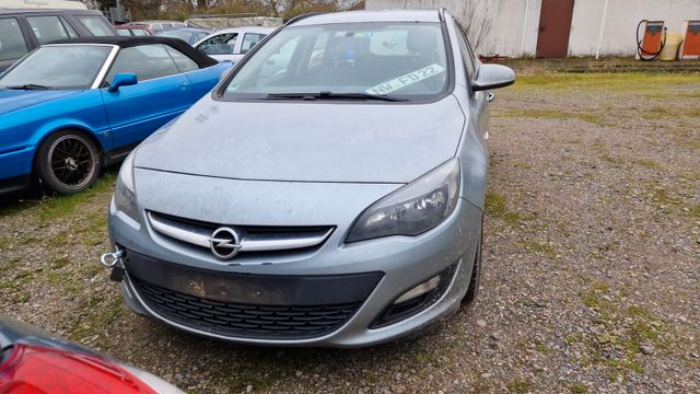 Opel Astra J Sports Tourer Selection